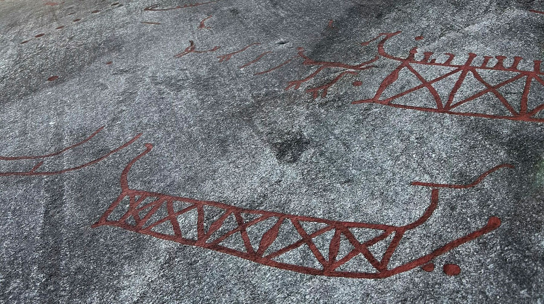 Rock carvings boats.